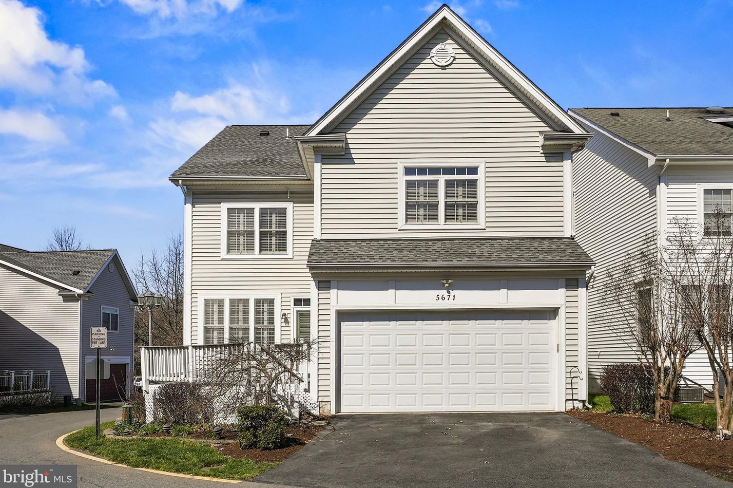 5671 General Johnston Pl, Centreville, VA 20120