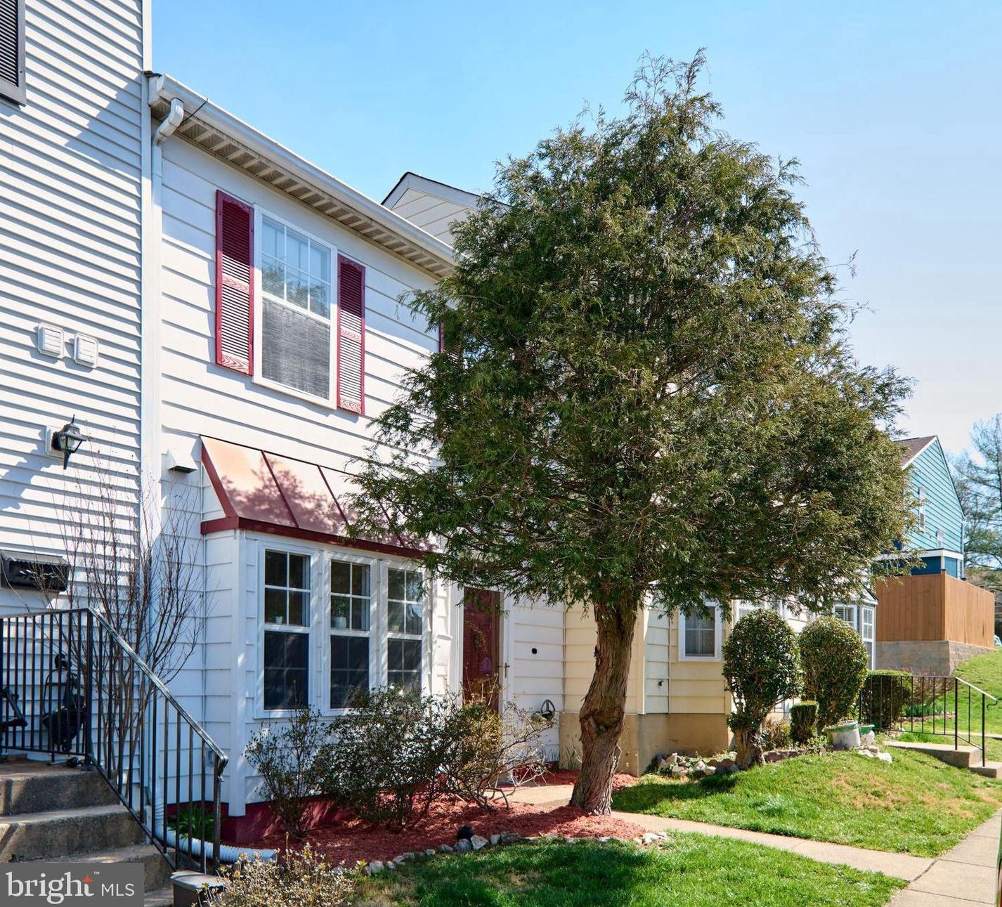 6049 Selwood Pl, Springfield, VA 22152-1413