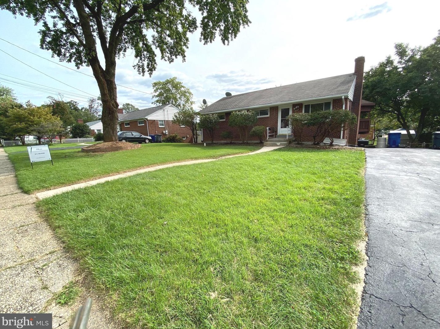 7207 Marc Dr, Falls Church, VA 22042