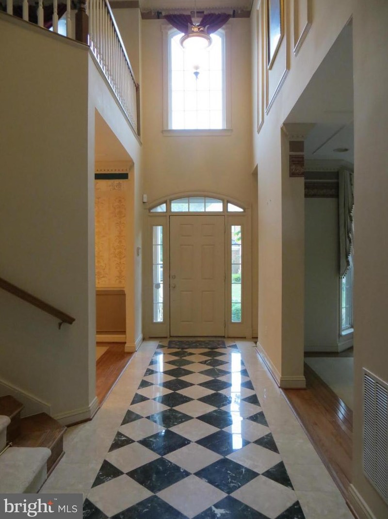 13006 Muirfield Ln, Fairfax, VA 22033