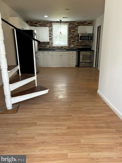 7100 Wolf Run Shoals Rd, Fairfax, VA 22039