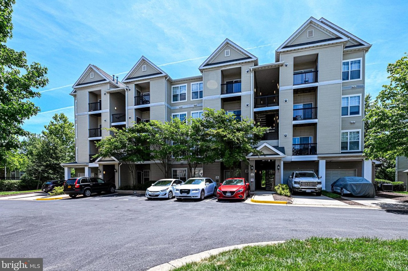 5115 Travis Edward Way #5115g, Centreville, VA 20120