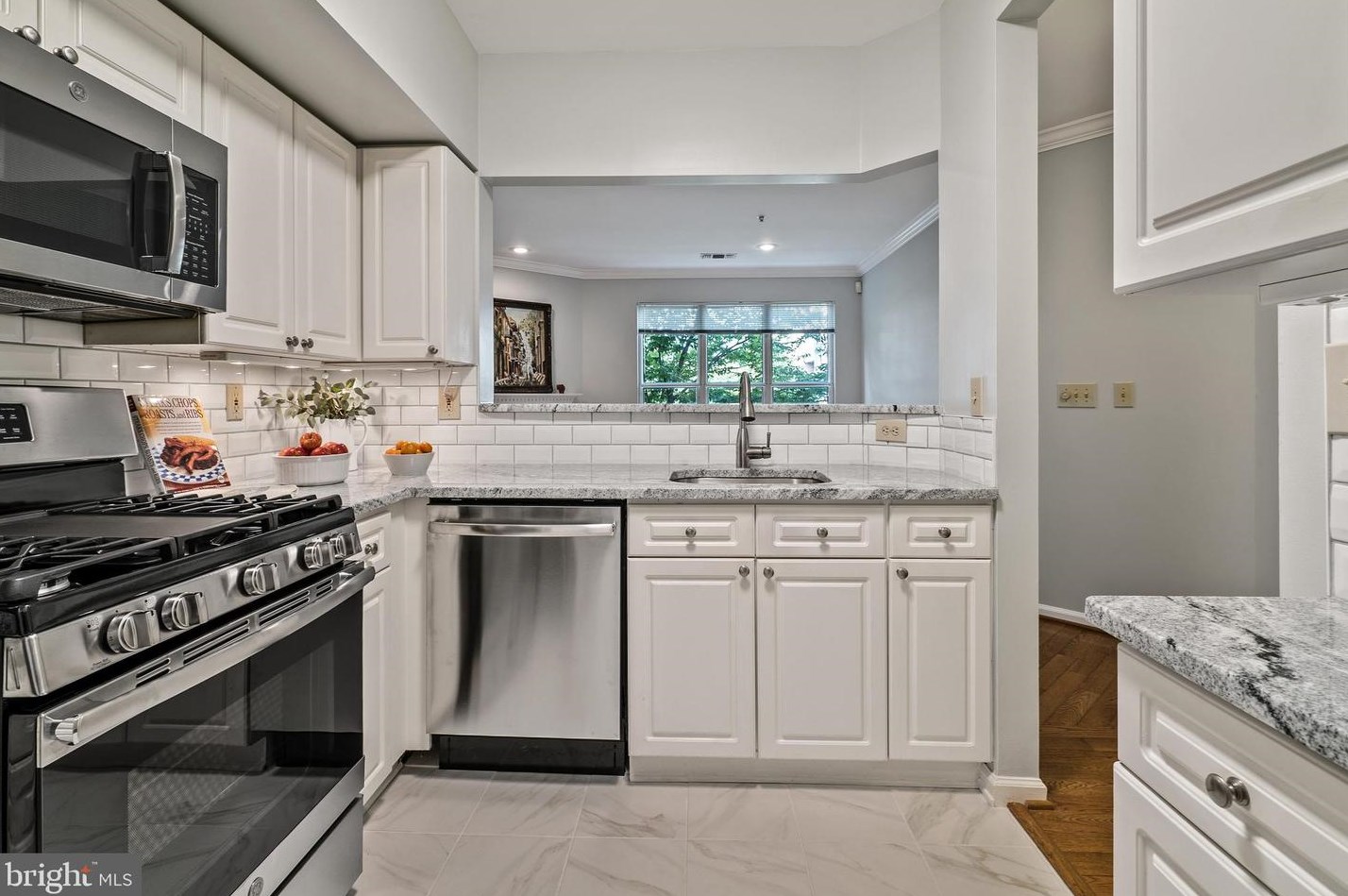 12913 Alton Sq Apt 206, Herndon, VA 20170