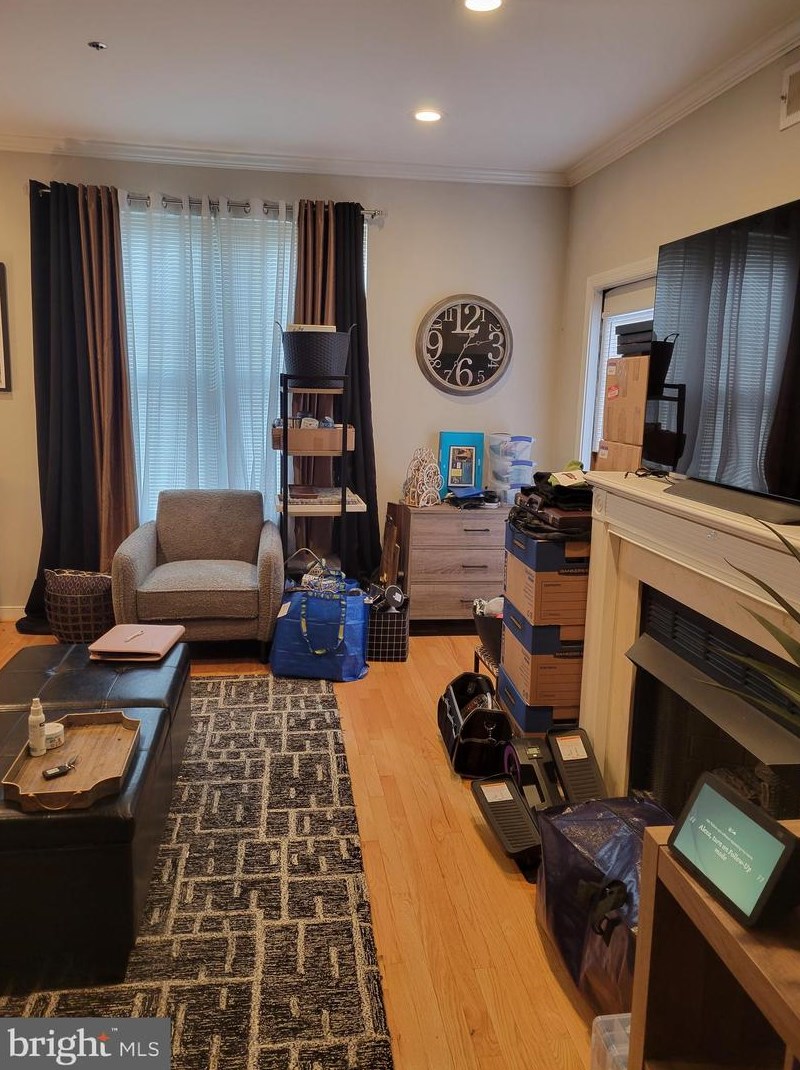 1625 International Dr Unit 212, Mc Lean, VA 22102