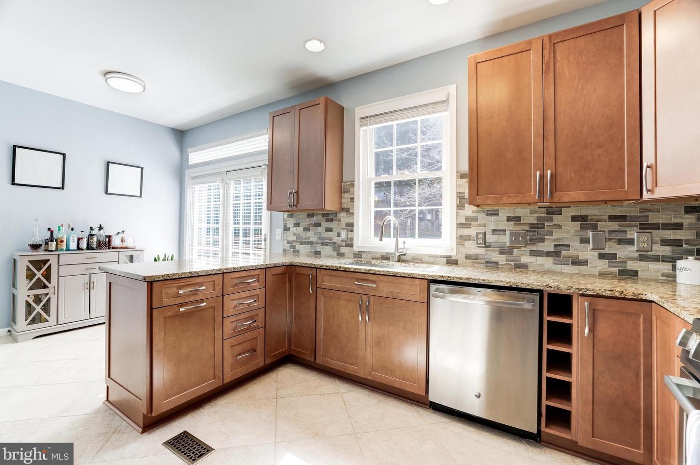 11411 Sunflower Ln, Fairfax VA  22030-6031 exterior