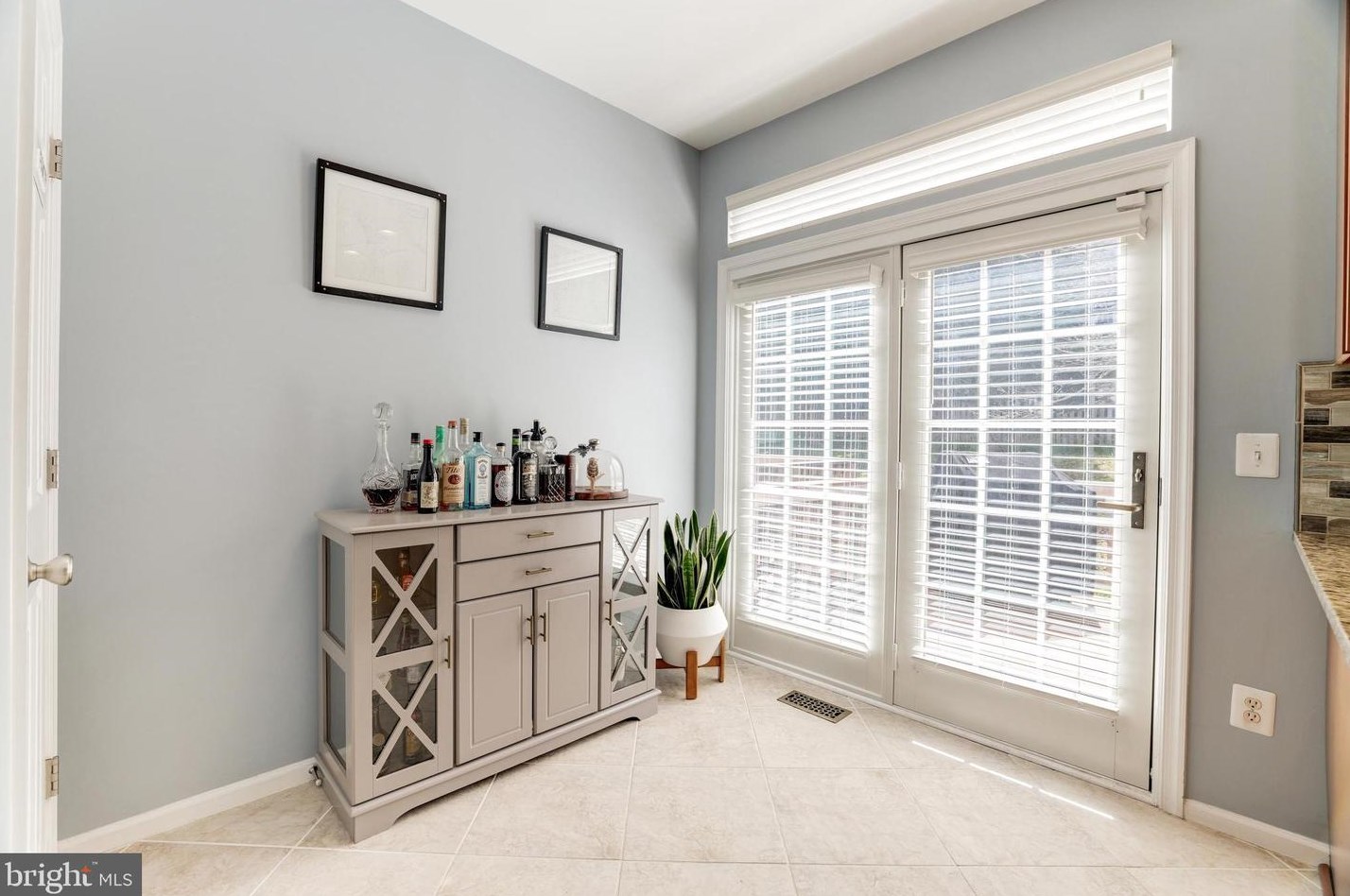 11411 Sunflower Ln, Fairfax VA  22030-6031 exterior