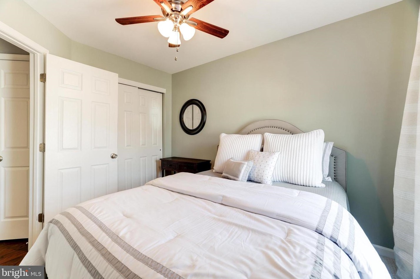 11411 Sunflower Ln, Fairfax VA  22030-6031 exterior