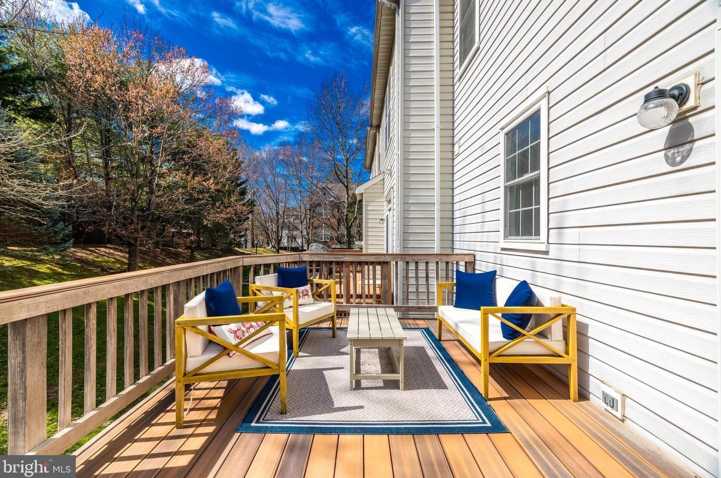 11411 Sunflower Ln, Fairfax VA  22030-6031 exterior