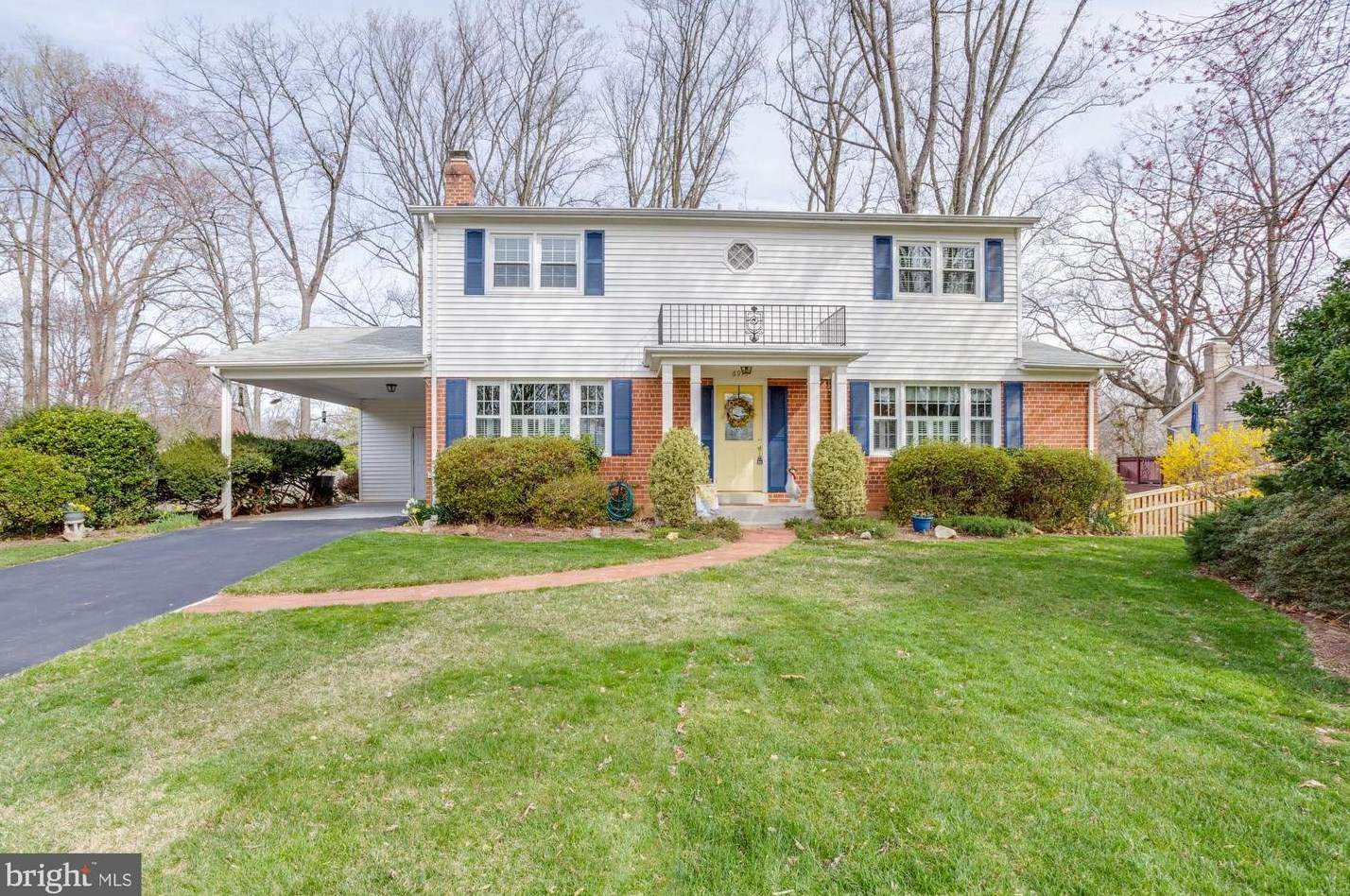 6917 Sydenstricker Rd, Springfield, VA 22152