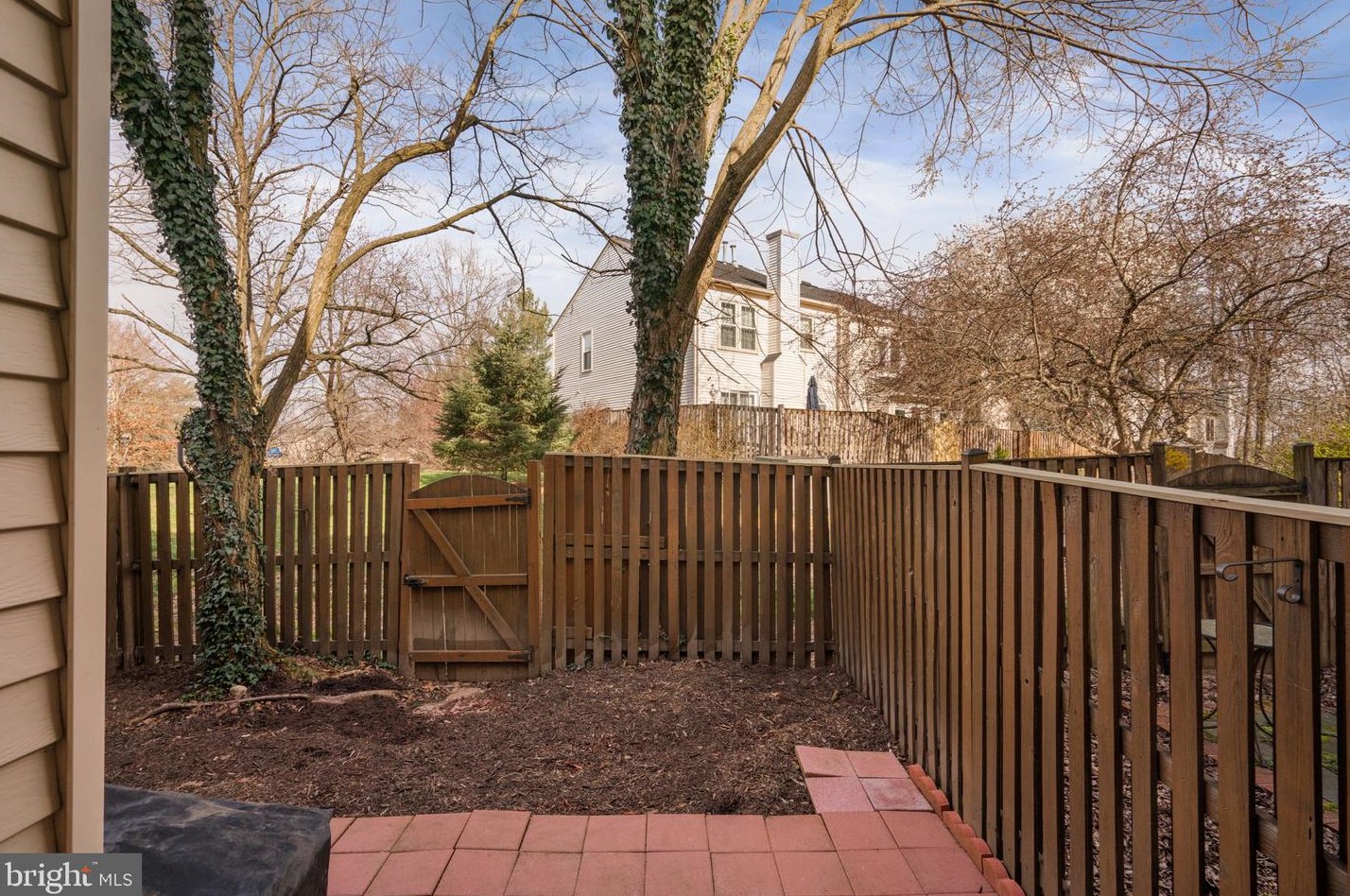 7710 Baird Ct, Lorton VA  22079-2100 exterior