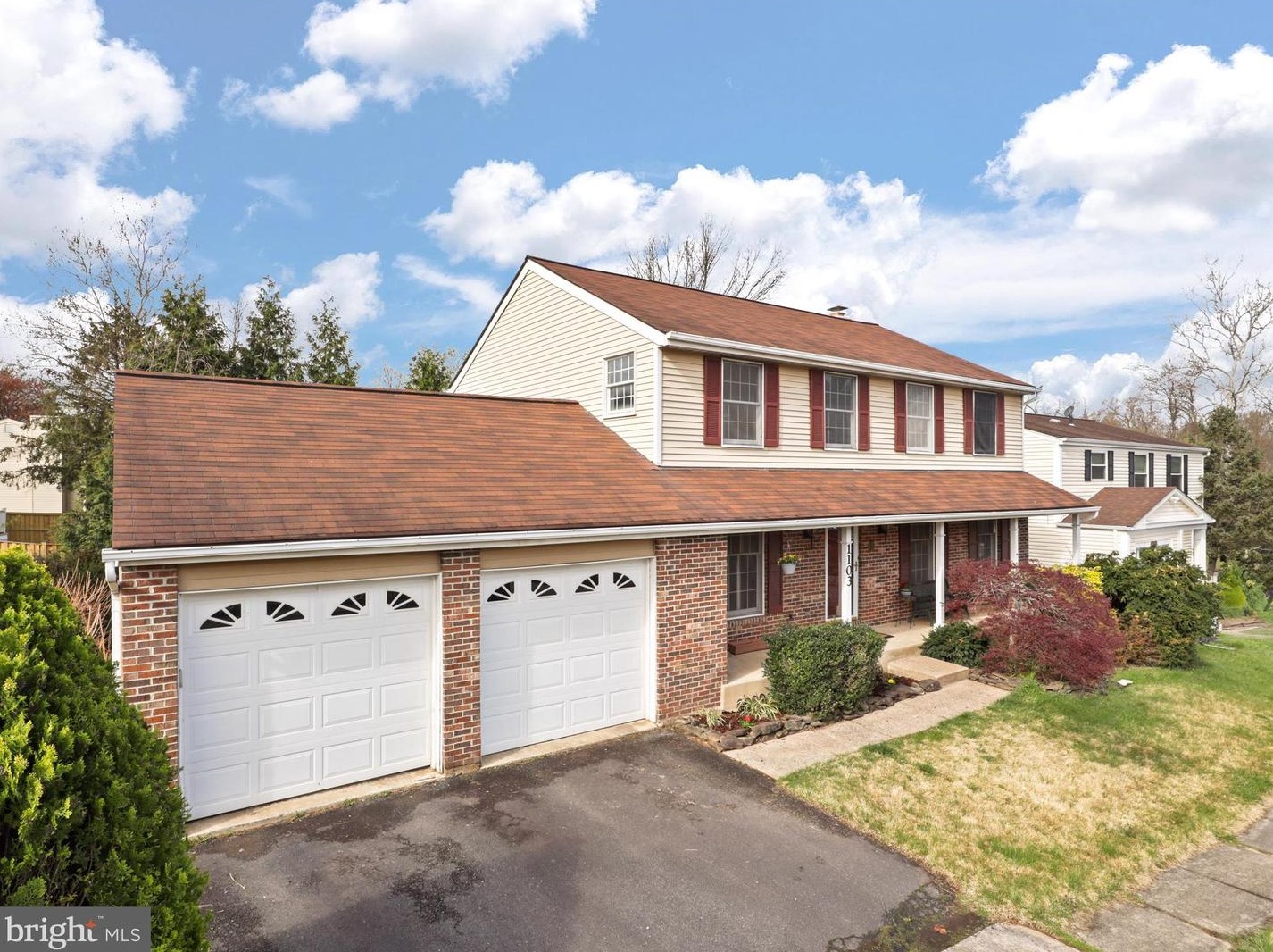 1103 Wintrol Ct, Herndon, VA 20170