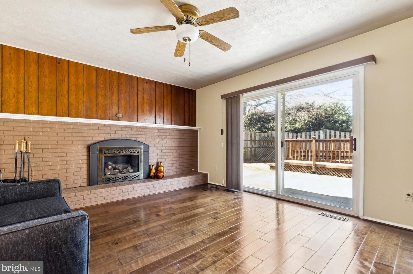 4822 Twinbrook Rd, Fairfax, VA 22032