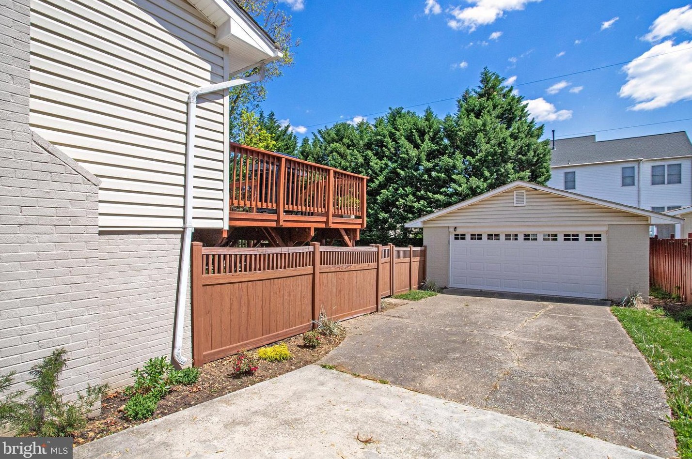 6215 Zekan Ln, Springfield, VA 22150