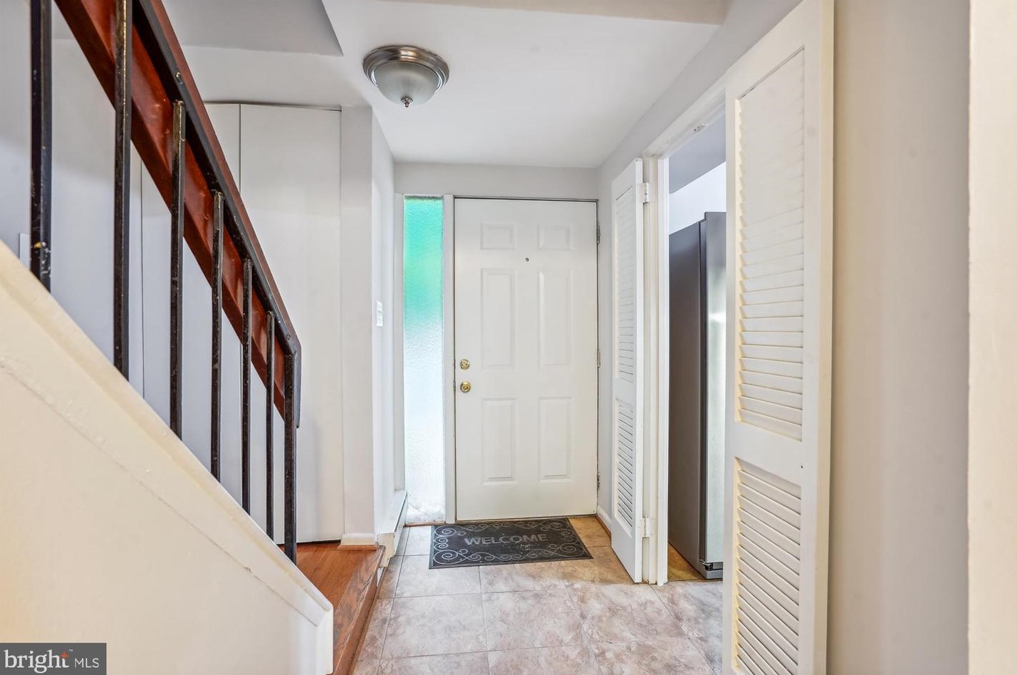 2352 Antiqua Ct, Herndon, VA 20191