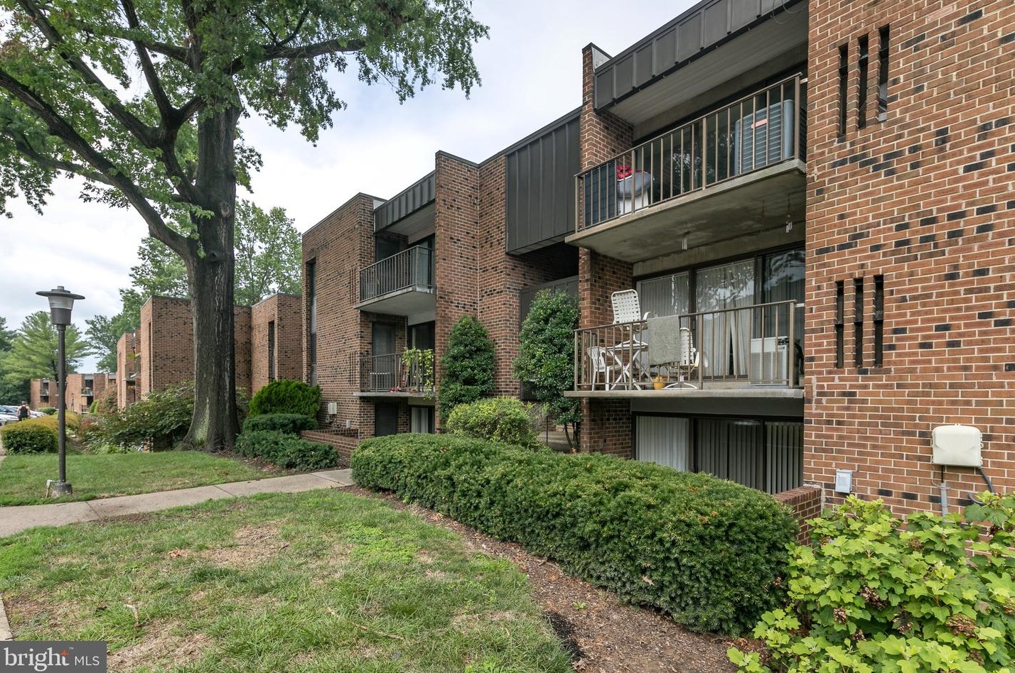 7800 Inverton Rd #104, Annandale, VA 22003