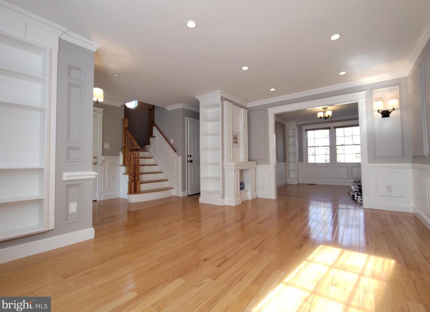 9513 Cherry Oak Ct, Springfield VA  22015-3405 exterior