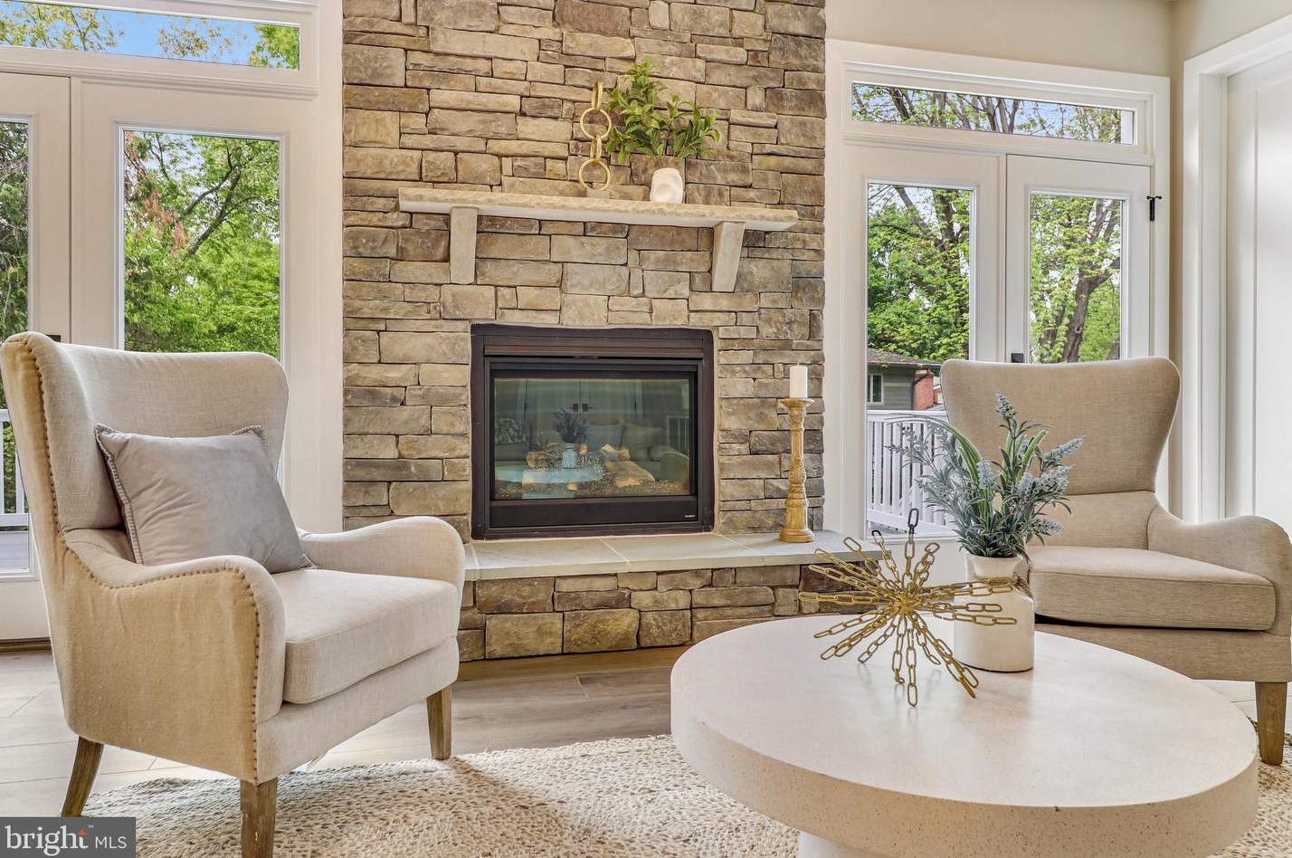 10109 Garrett St, Vienna VA 22181-3148 exterior