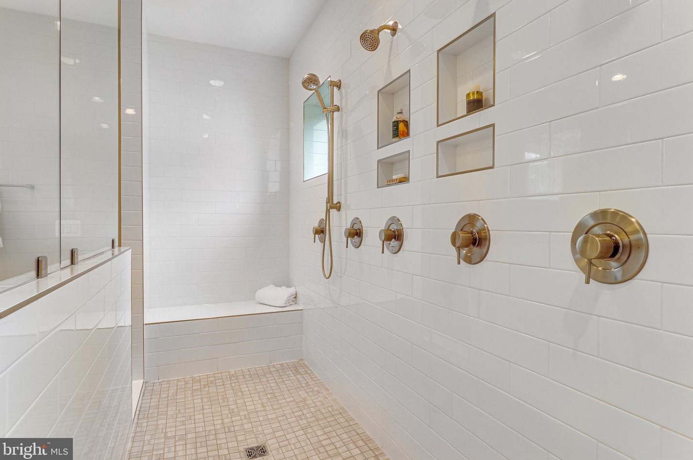 10109 Garrett St, Vienna VA 22181-3148 exterior