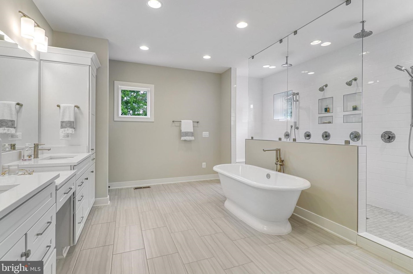 10109 Garrett St, Vienna VA 22181-3148 exterior