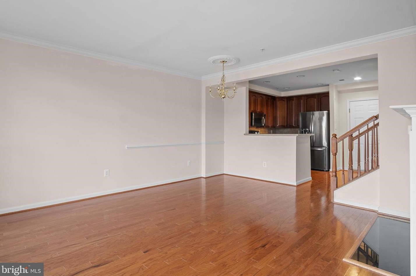4610 Battenburg Ln, Fairfax, VA 22030