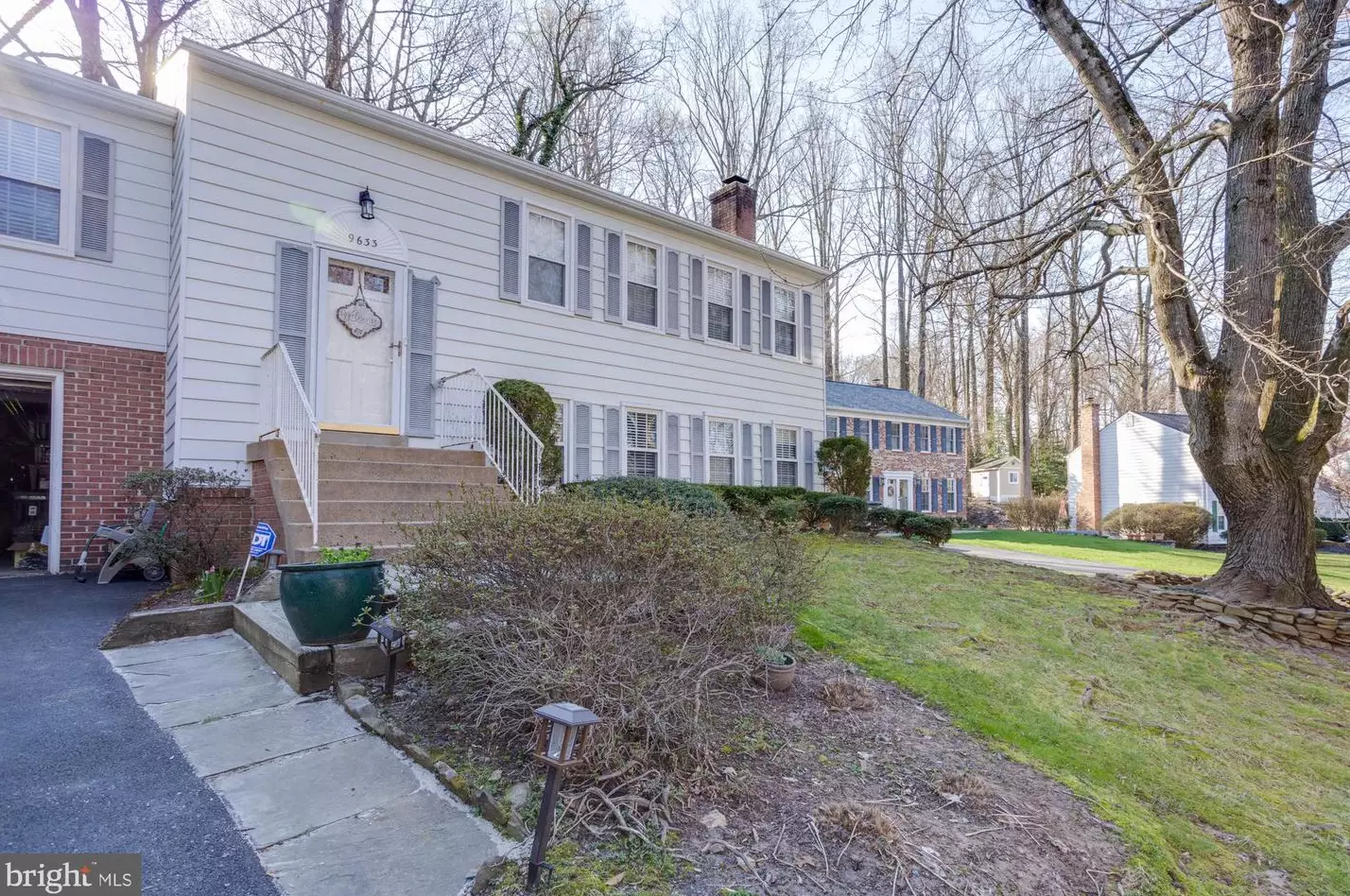 9633 Boyett Ct, Fairfax, VA 22032-2829