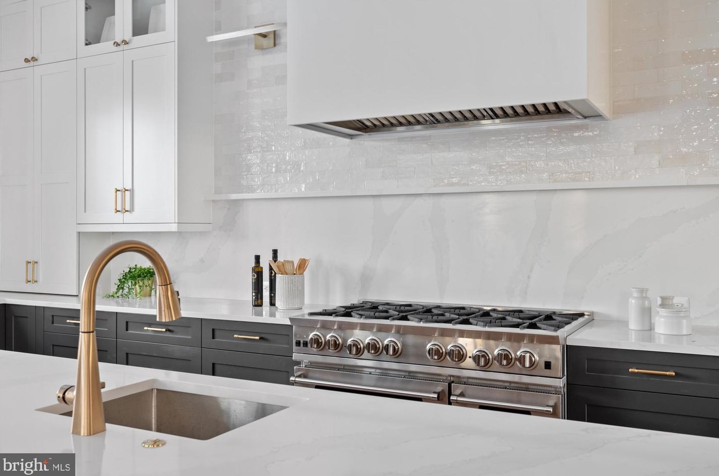 6825 Lemon Rd, Mc Lean VA 22101-5422 exterior