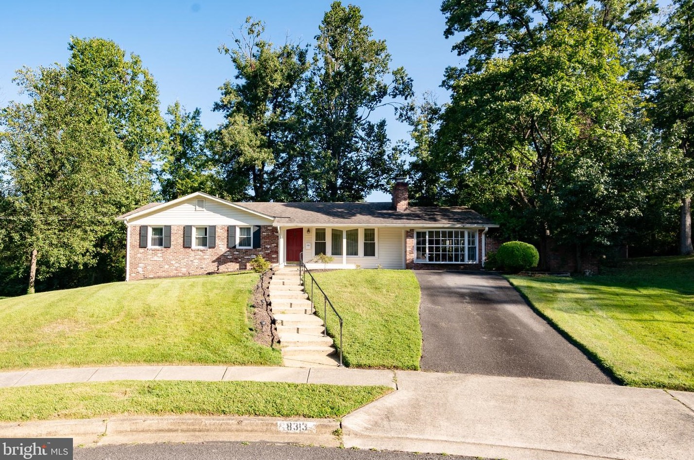 8313 Ramsgate Ct, Alexandria, VA 22309-2140