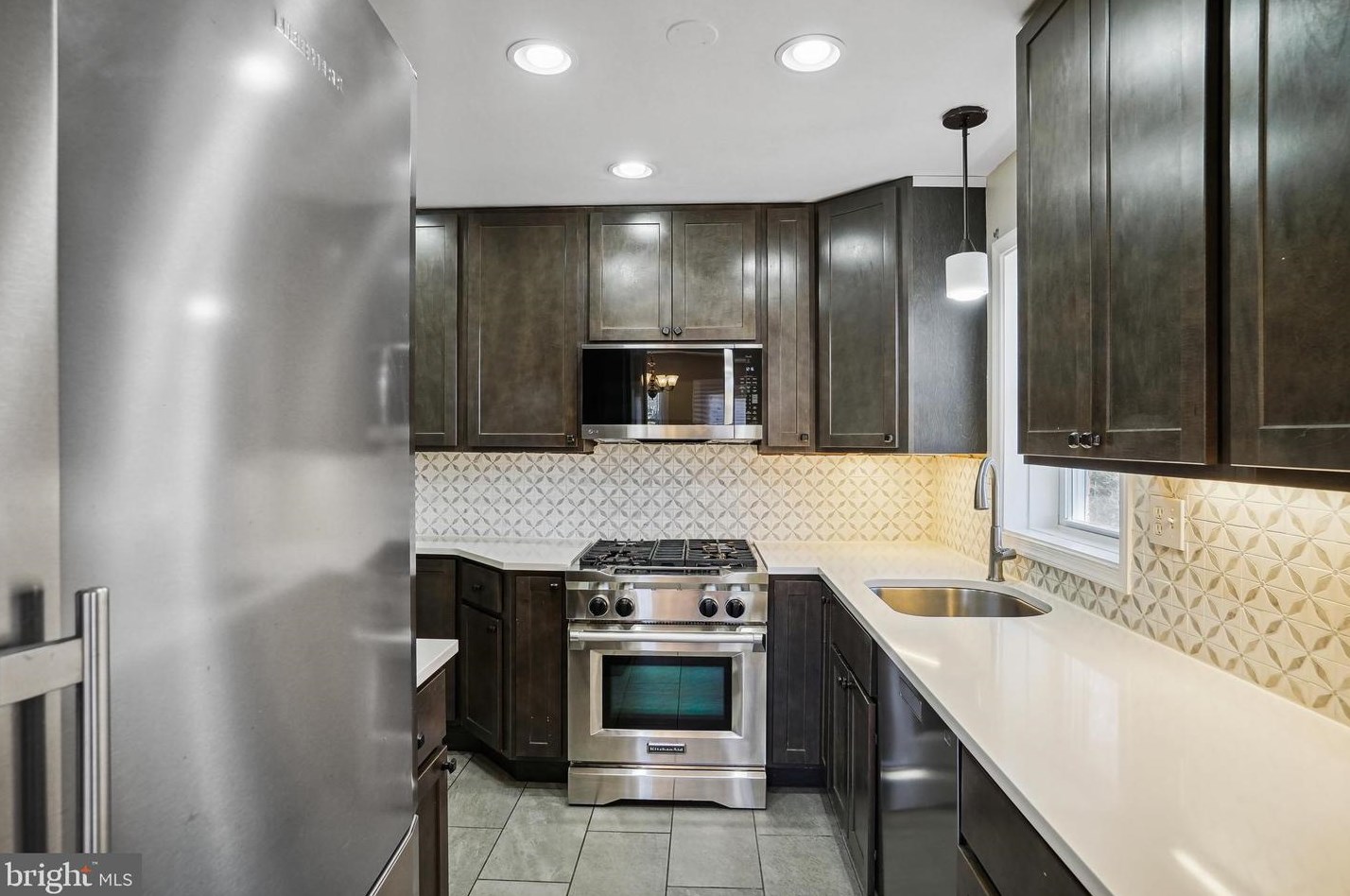 4107 Javins Dr, Alexandria VA  22310-2038 exterior