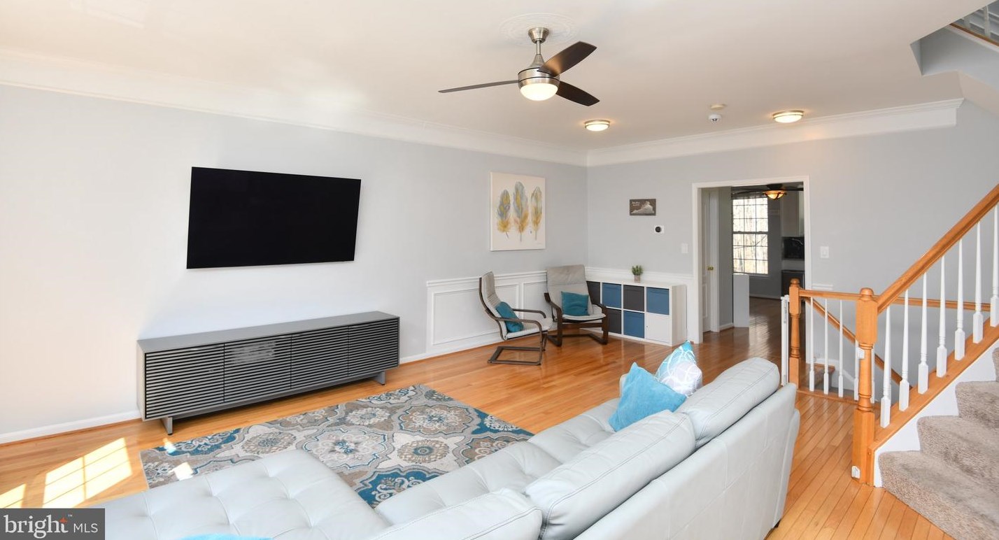 13938 Sawteeth Way, Centreville VA  20121-3032 exterior