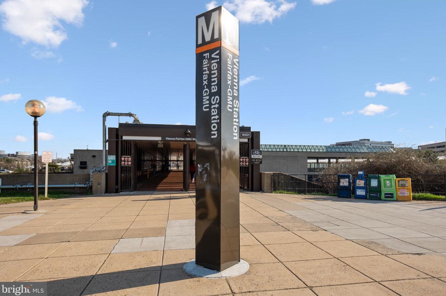 9486 Virginia Center Blvd, Vienna VA  22181-6150 exterior
