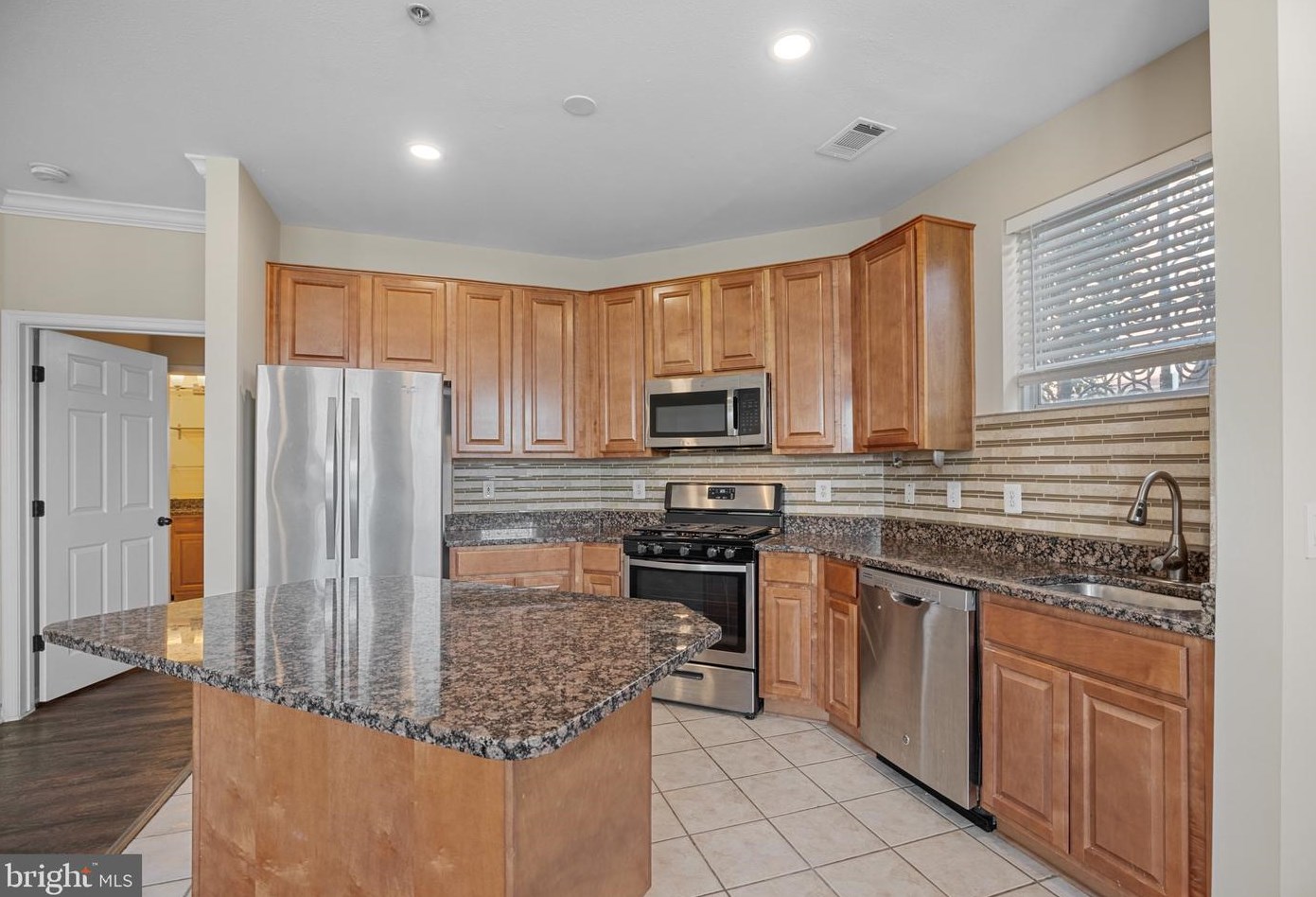 9486 Virginia Center Blvd #7, Vienna, VA 22181