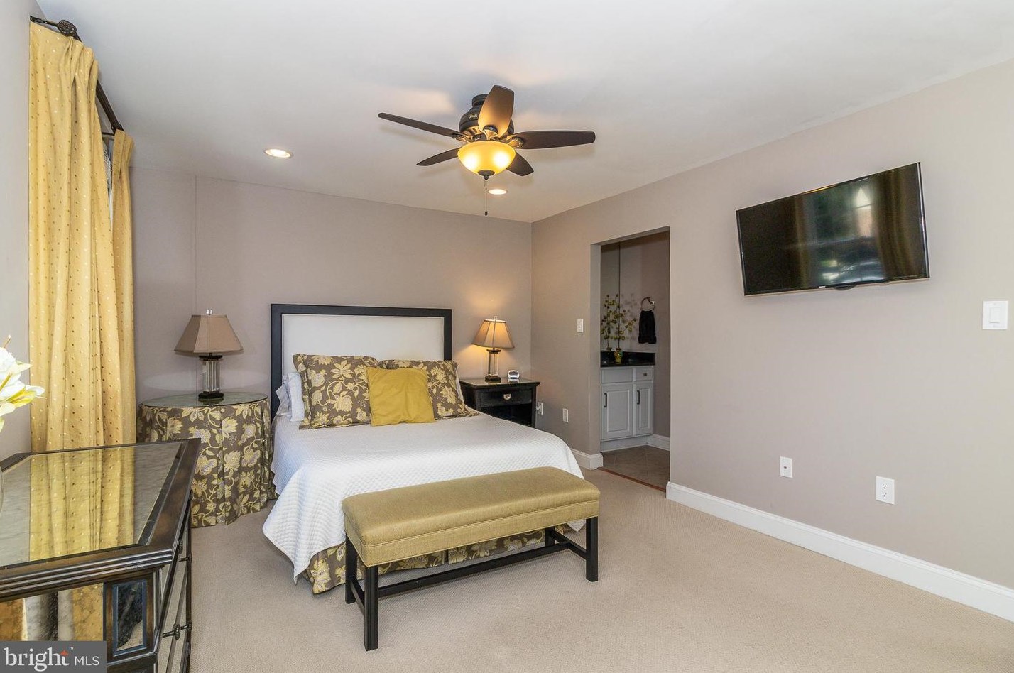 10460 Malone Ct, Fairfax VA 22032-2377 exterior