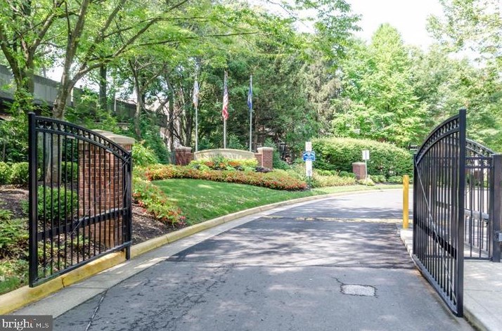 1531 Northern Neck Dr #102, Vienna, VA 22182