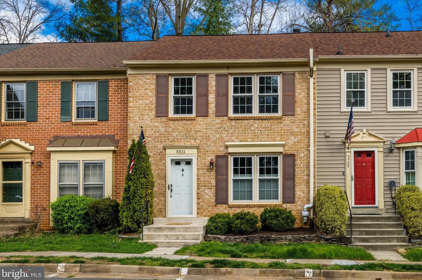 5511 Ridgeton Hill Ct, Fairfax, VA 22032