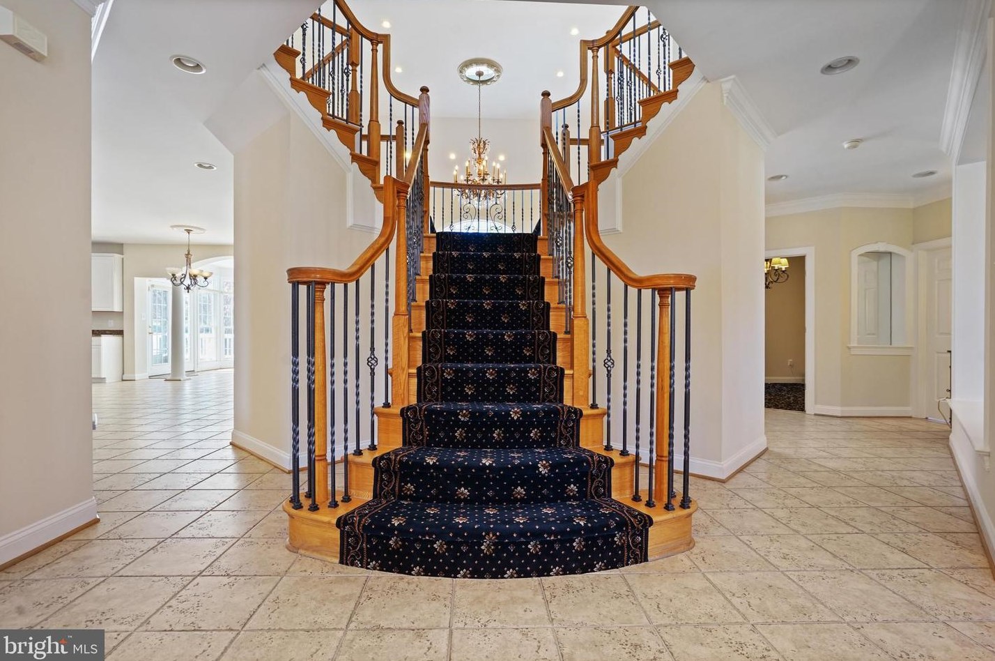 2910 Fox Mill Manor Dr, Vienna VA  22124-1246 exterior