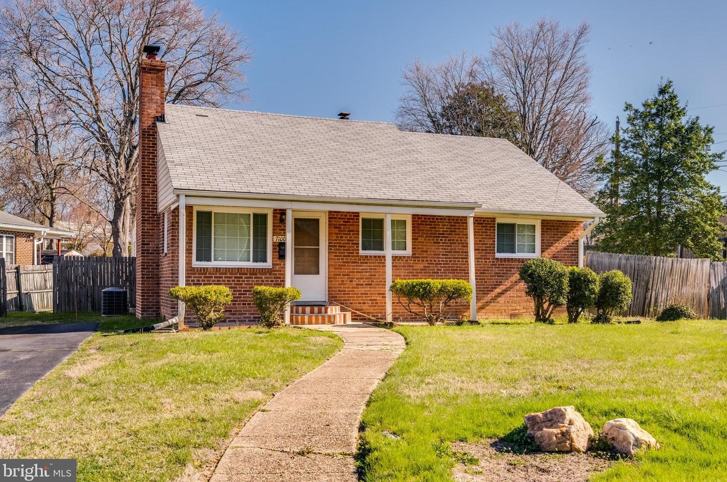 7100 Hickory Hill Rd, Falls Church, VA 22042-3906