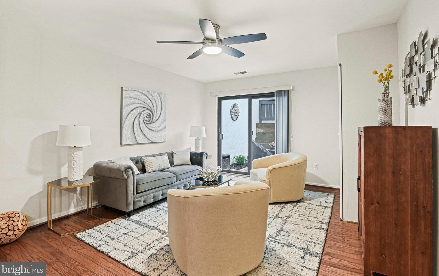 2405 Glade Bank Way, Herndon, VA 20191