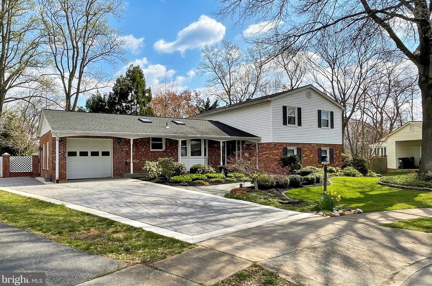 7201 Trappers Pl, Springfield, VA 22153-1333