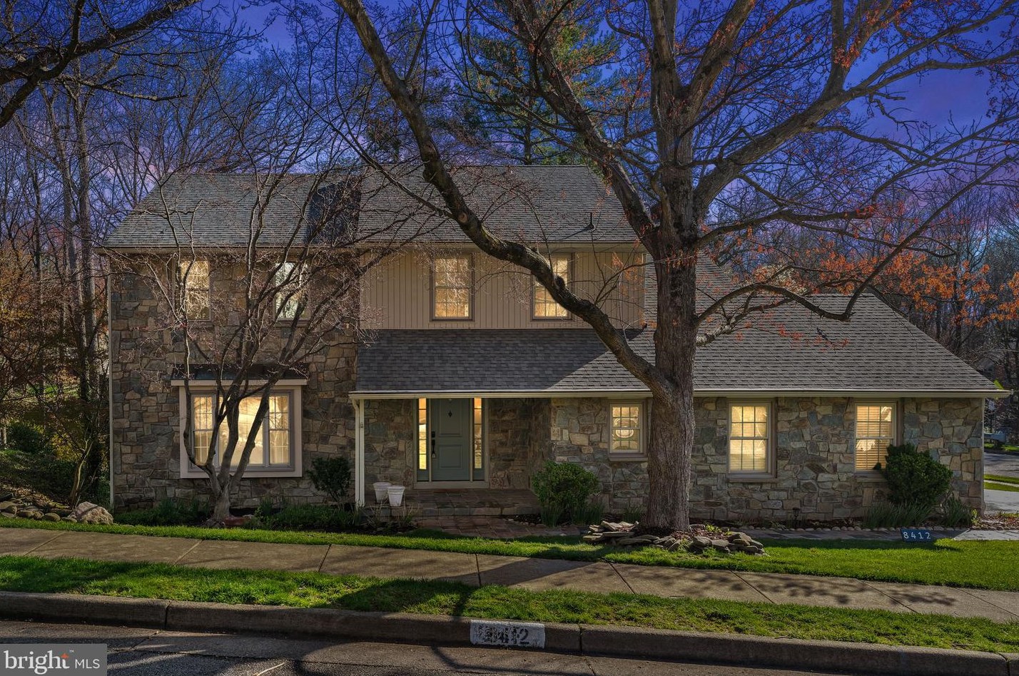 8412 Golden Aspen Ct, Springfield, VA 22153