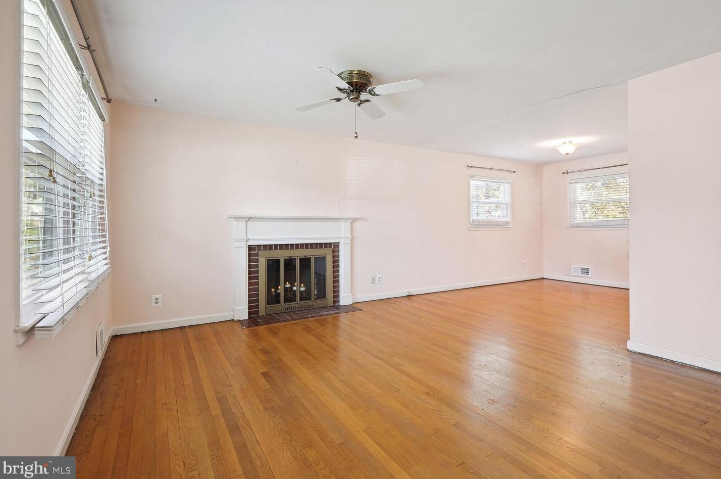 1417 Pathfinder Ln, Mc Lean, VA 22101-3505