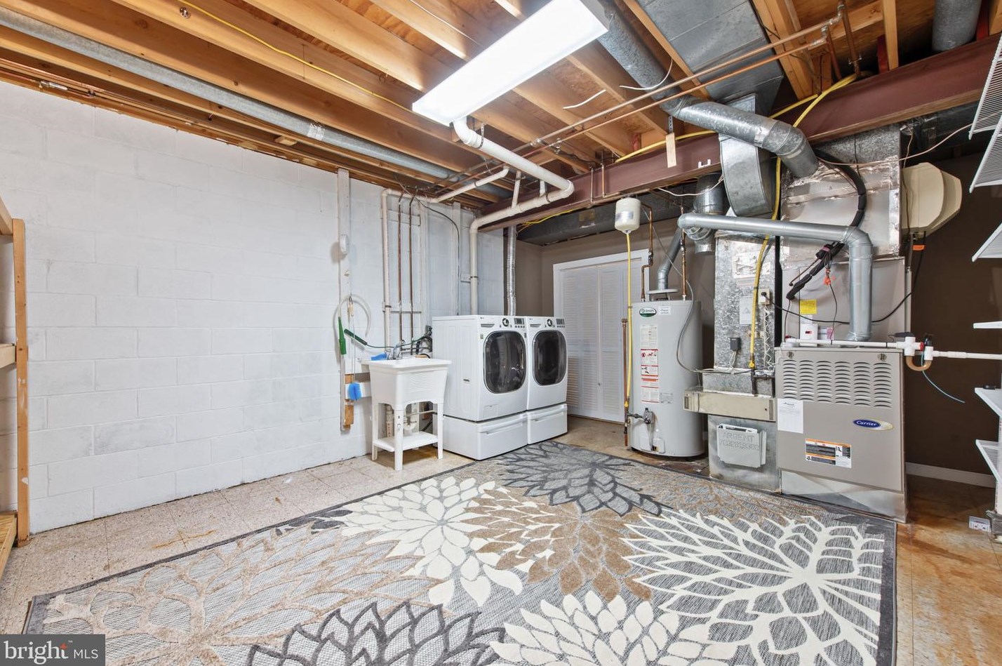 2821 Rifle Ridge Rd, Vienna VA  22124-1204 exterior