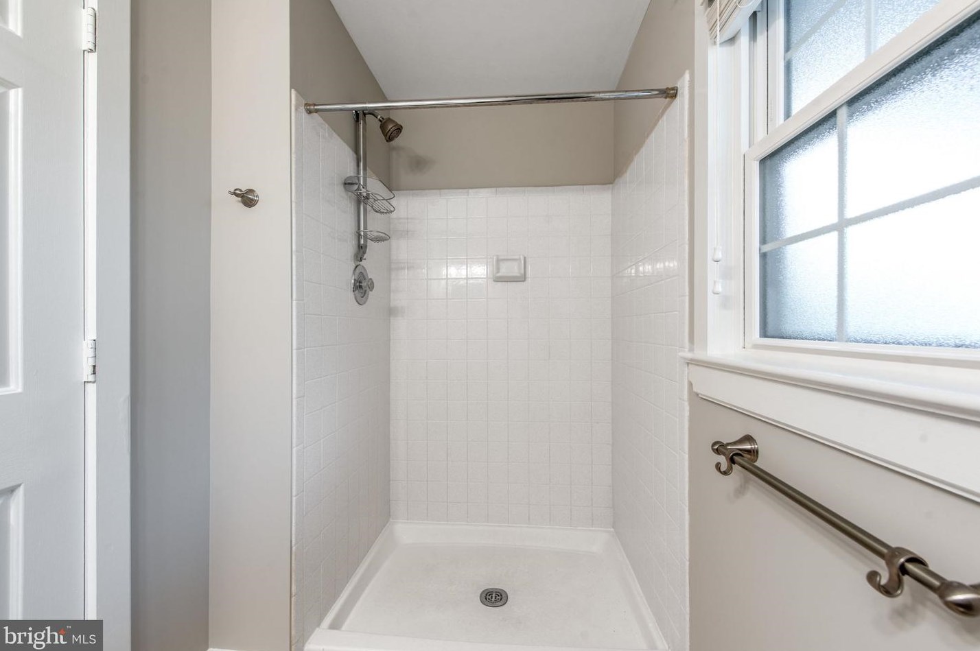 2821 Rifle Ridge Rd, Vienna VA  22124-1204 exterior