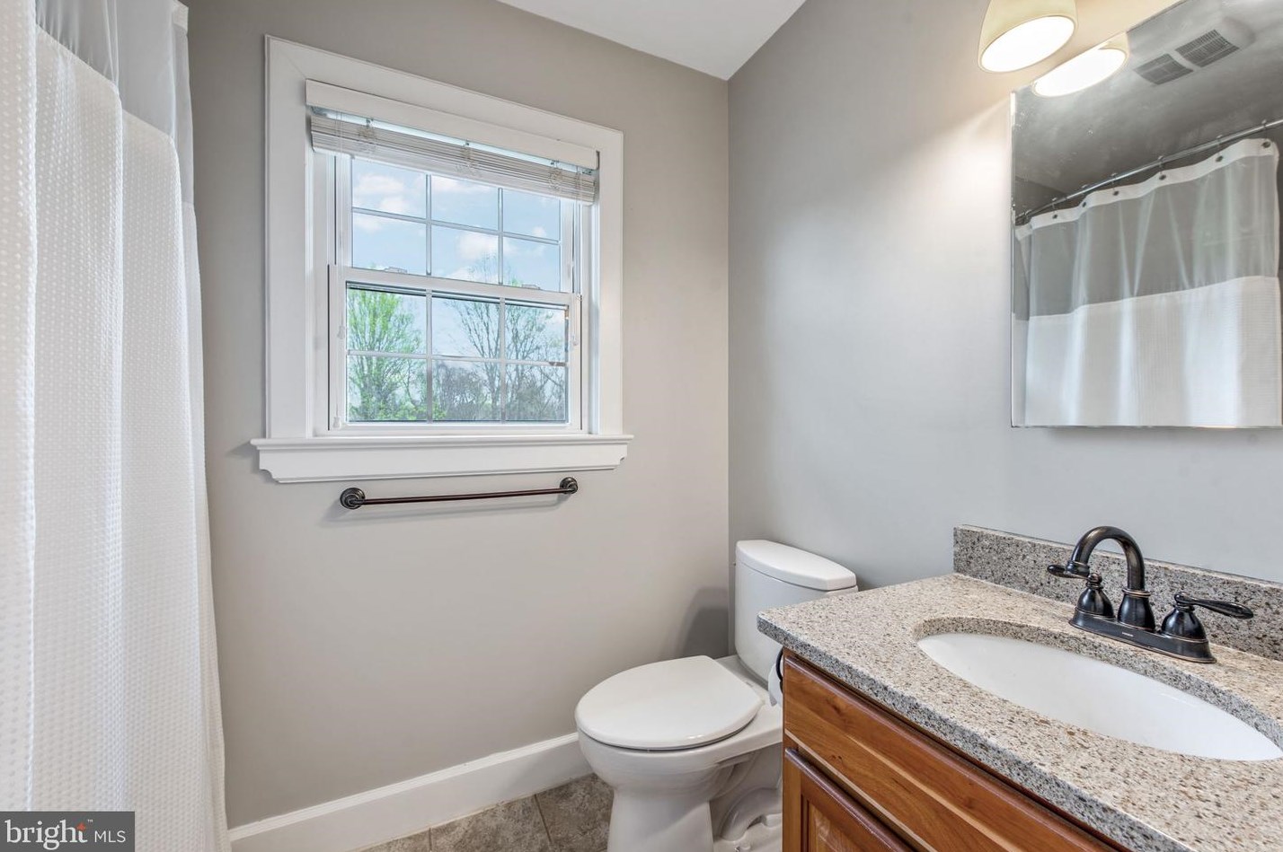 2821 Rifle Ridge Rd, Vienna VA  22124-1204 exterior