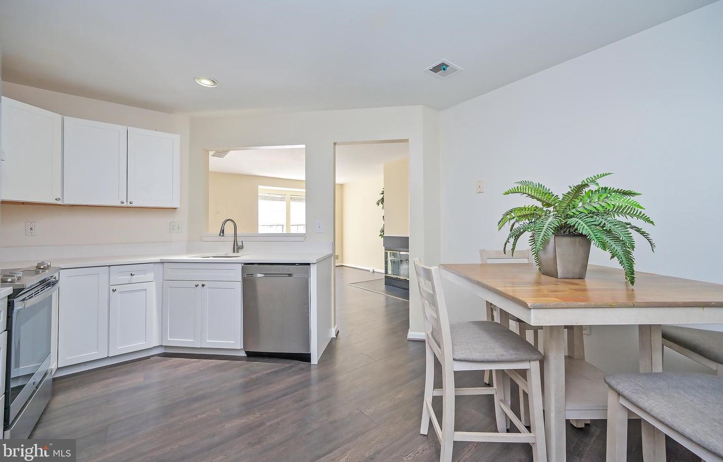 8302 Duck Hawk Way, Lorton, VA 22079-2825