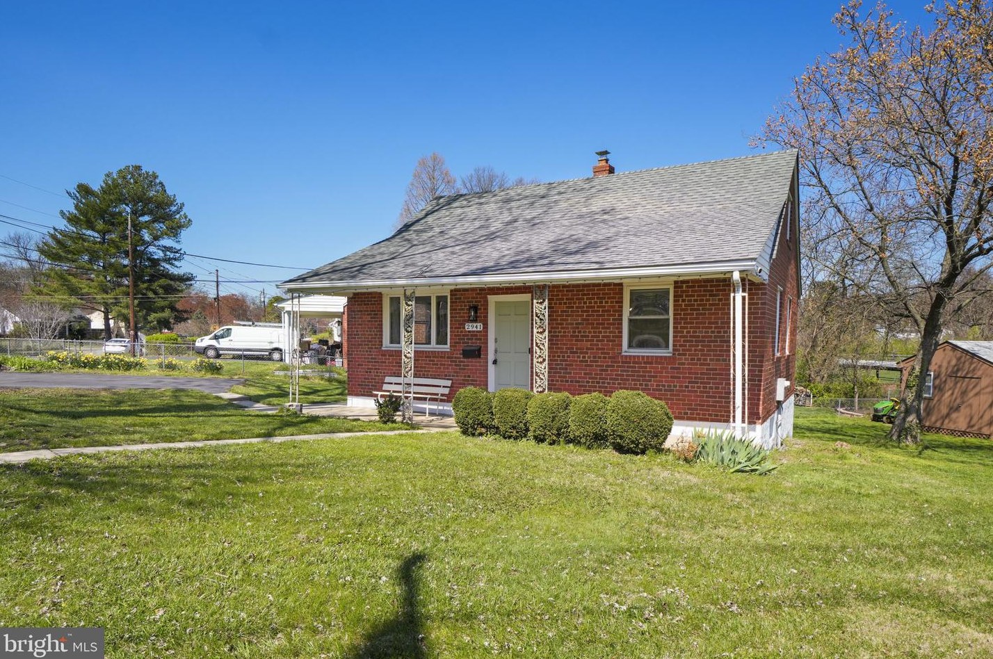 2941 Summerfield Rd, Falls Church, VA 22042