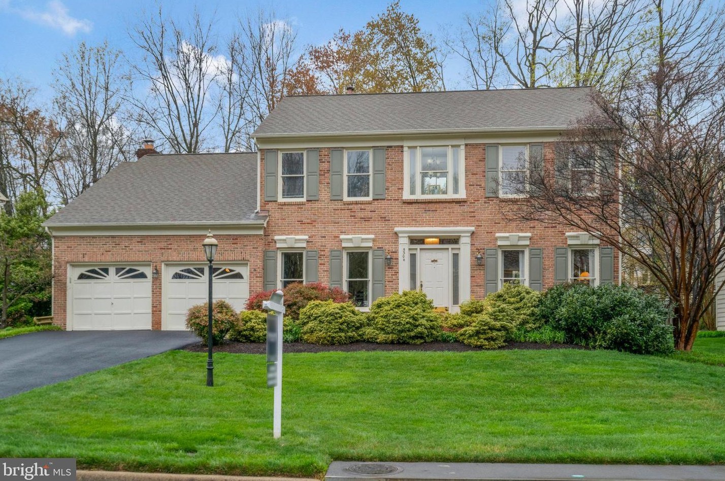 5304 Renaissance Ct, Springfield, VA 22015-2192