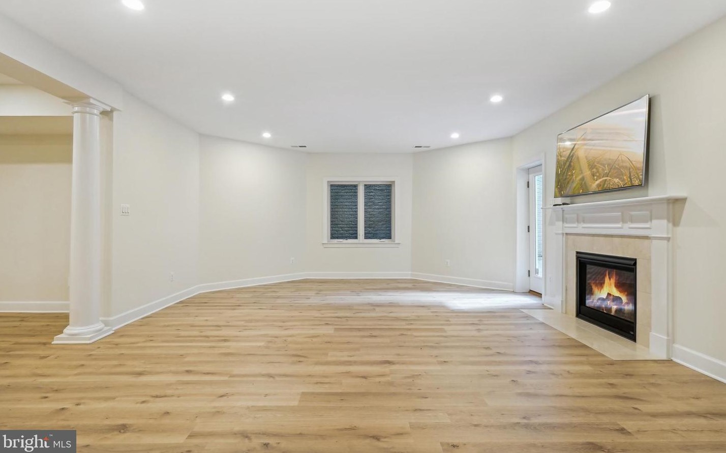 1035 Carper St, Mc Lean VA 22101-2106 exterior