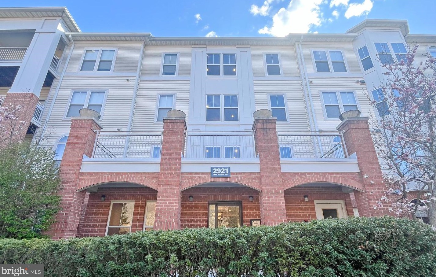 2921 Deer Hollow Way #413, Fairfax, VA 22031