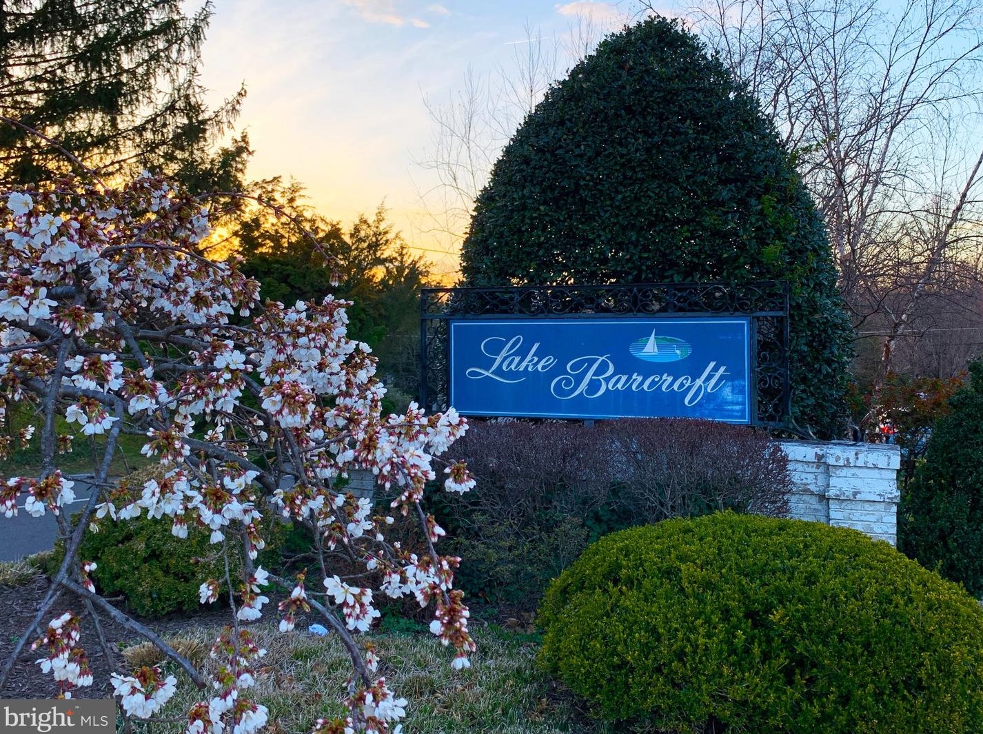 6401 Lyric Ln, Falls Church, VA 22044