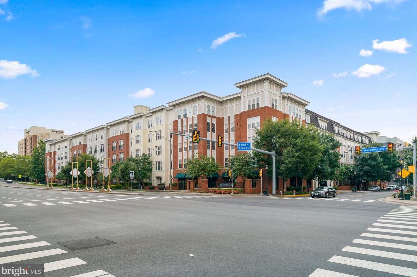 2655 Prosperity Ave #328, Fairfax, VA 22031